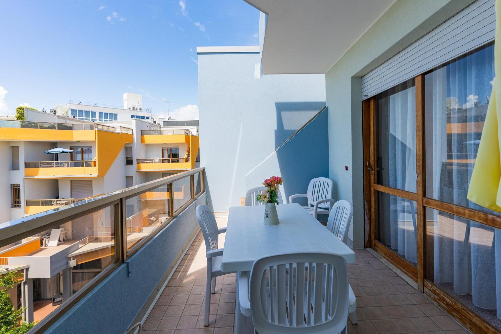 Residence Le Zattere Μπιμπιόνε Εξωτερικό φωτογραφία