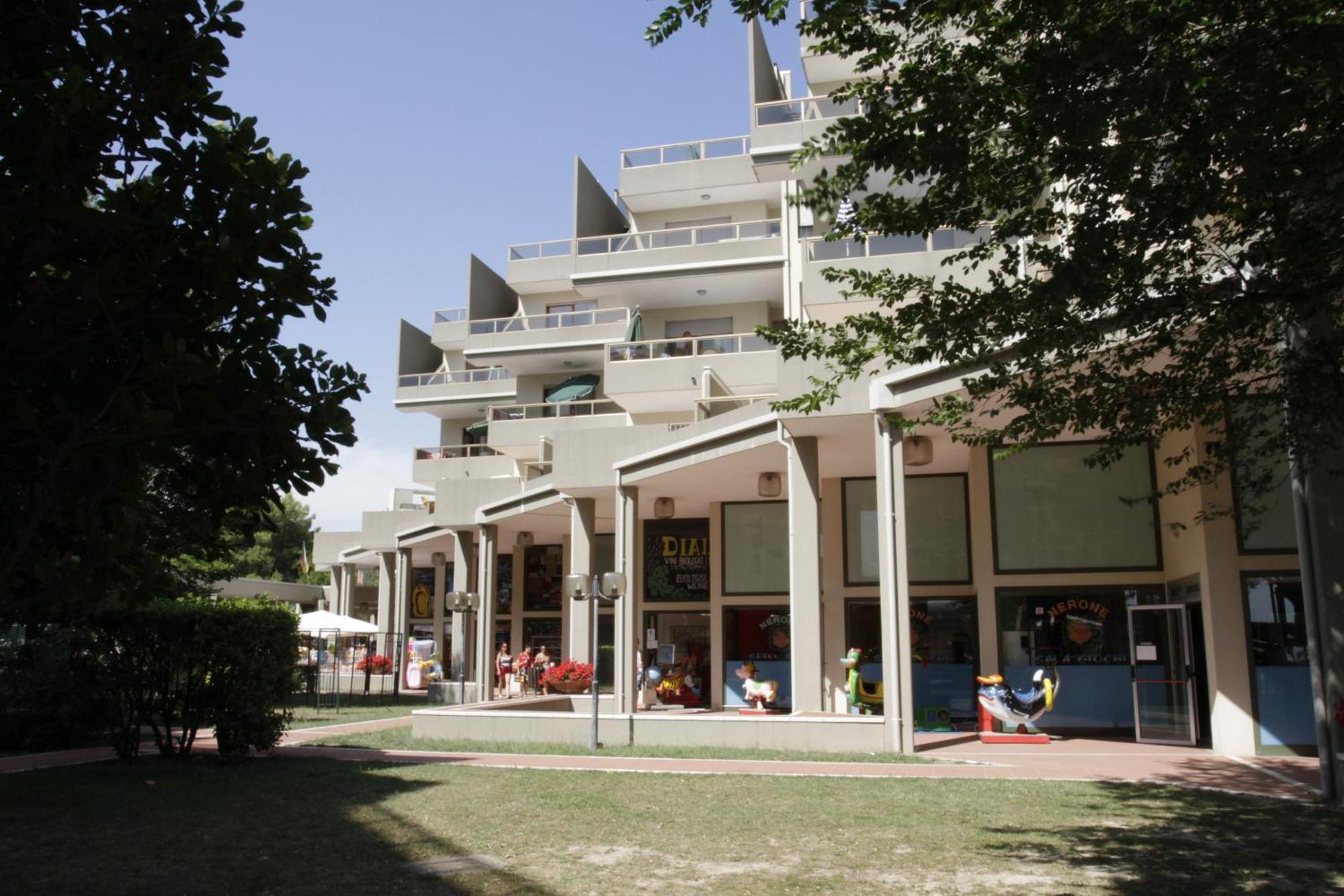 Residence Le Zattere Μπιμπιόνε Εξωτερικό φωτογραφία